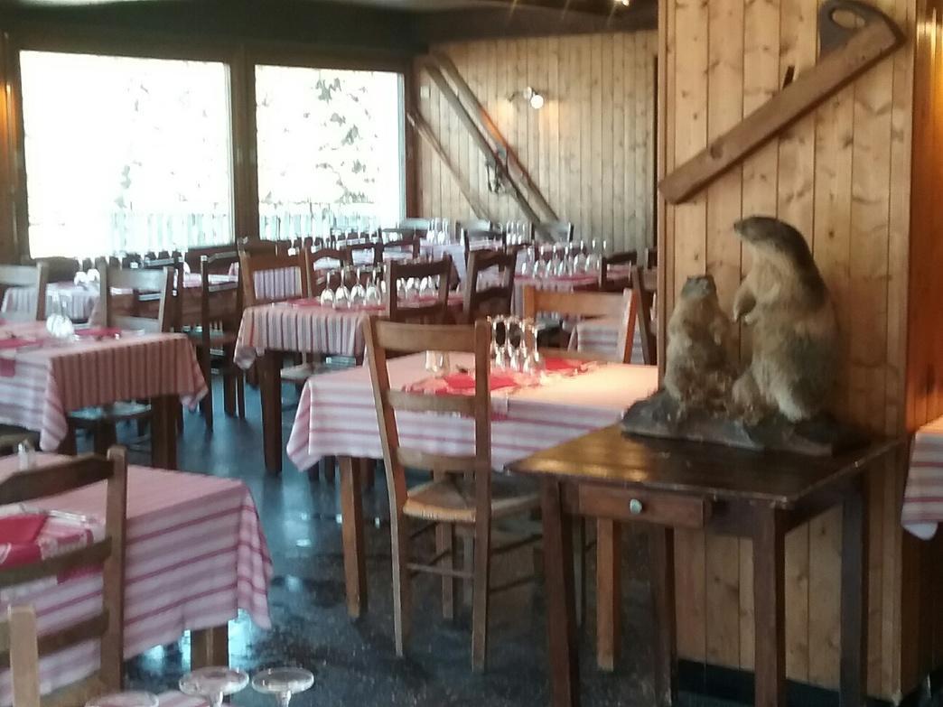 Hotel Restaurant Les Rosieres Manigod Exteriör bild