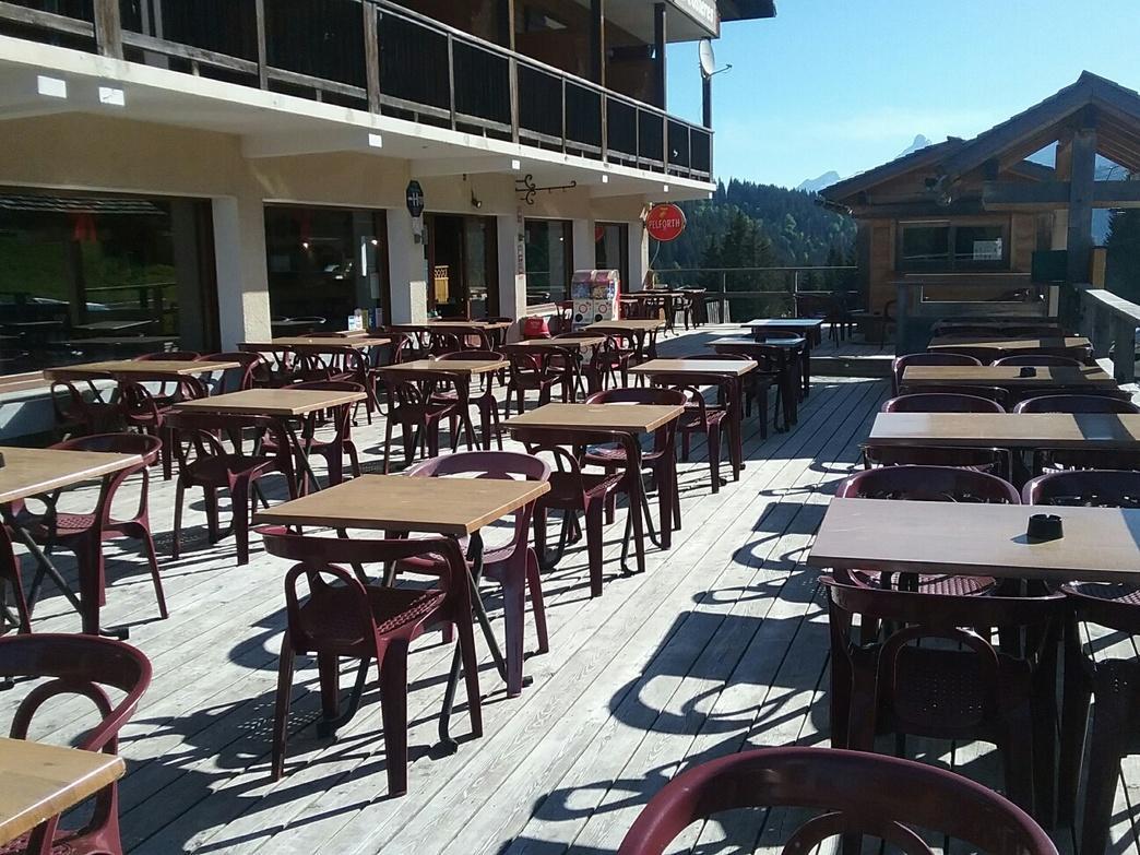 Hotel Restaurant Les Rosieres Manigod Exteriör bild