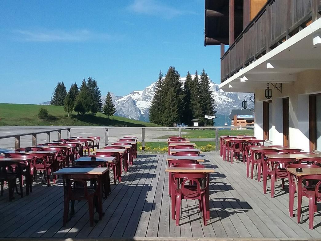 Hotel Restaurant Les Rosieres Manigod Exteriör bild